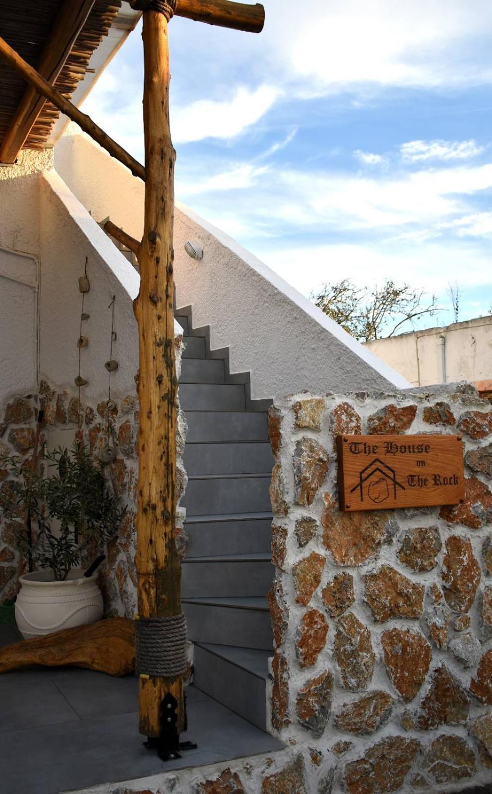 The House On The Rock Apartment Antimachia Exterior photo